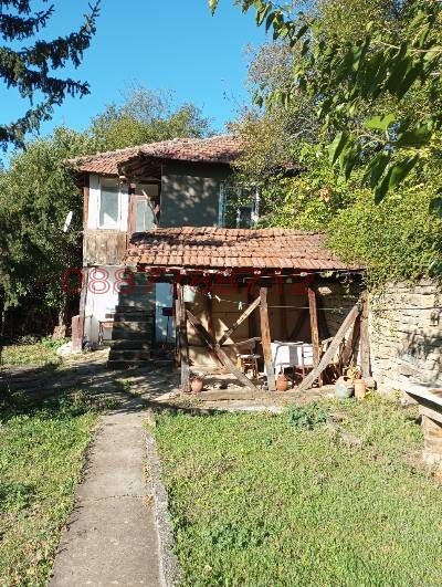 Продава КЪЩА, с. Горно Павликене, област Ловеч, снимка 13 - Къщи - 54253437
