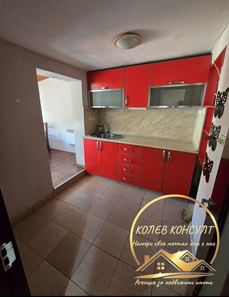 Продава КЪЩА, гр. Хасково, Червена стена, снимка 3 - Къщи - 55837559