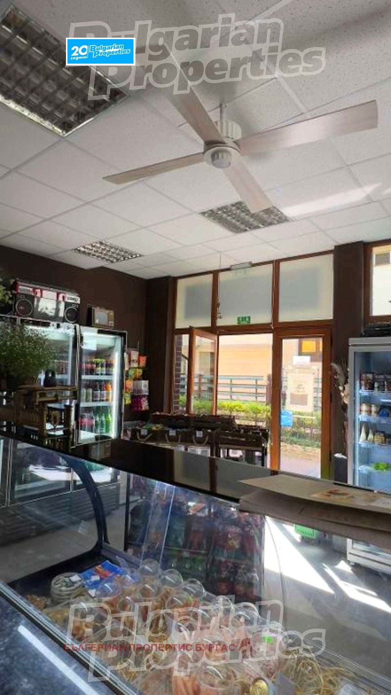 Te koop  Winkel Burgas , Sarafovo , 56 m² | 36512648 - afbeelding [2]