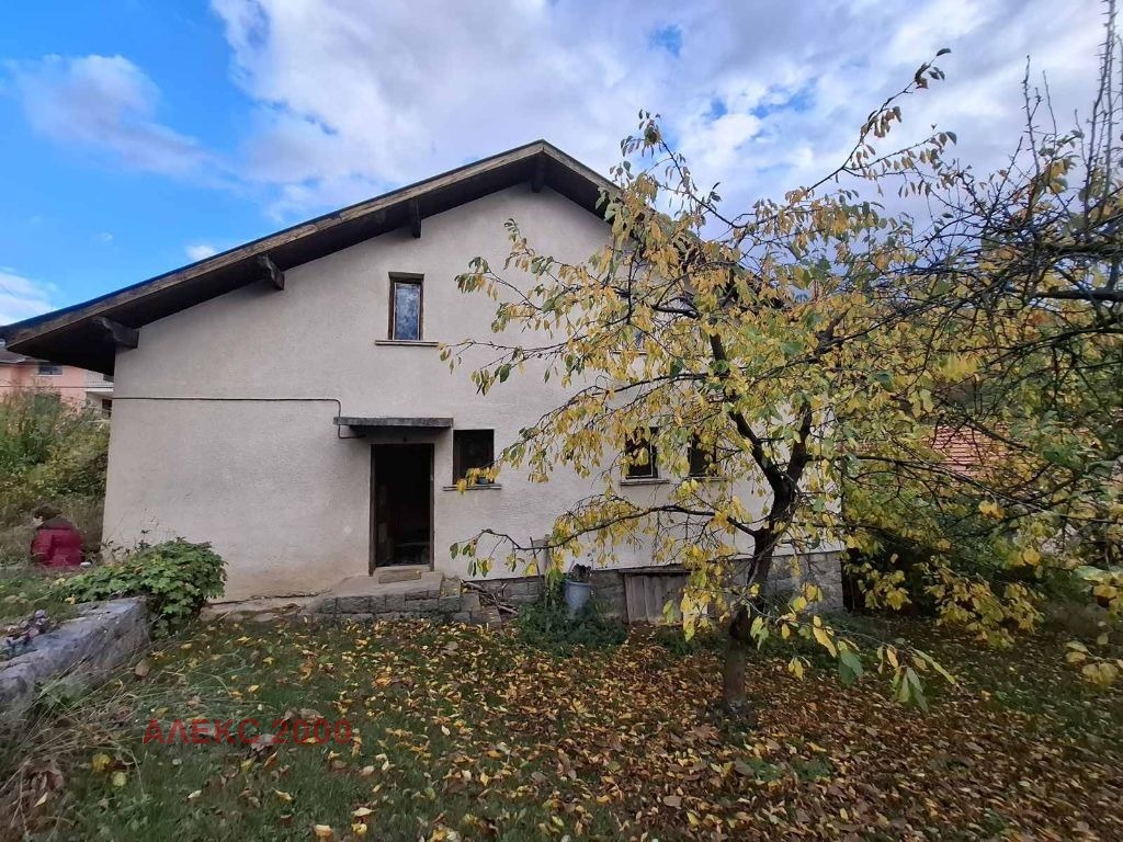 Продава КЪЩА, гр. София, с. Владая, снимка 2 - Къщи - 53702967