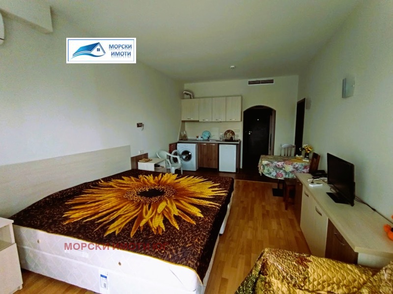 Продава  1-стаен област Бургас , гр. Царево , 52 кв.м | 65944659