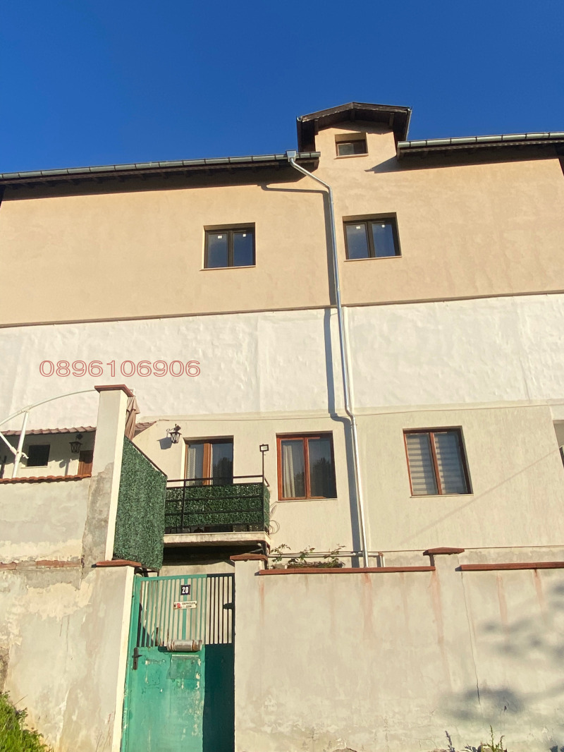 Продава ЕТАЖ ОТ КЪЩА, гр. Враца, Център, снимка 2 - Етаж от къща - 52782917