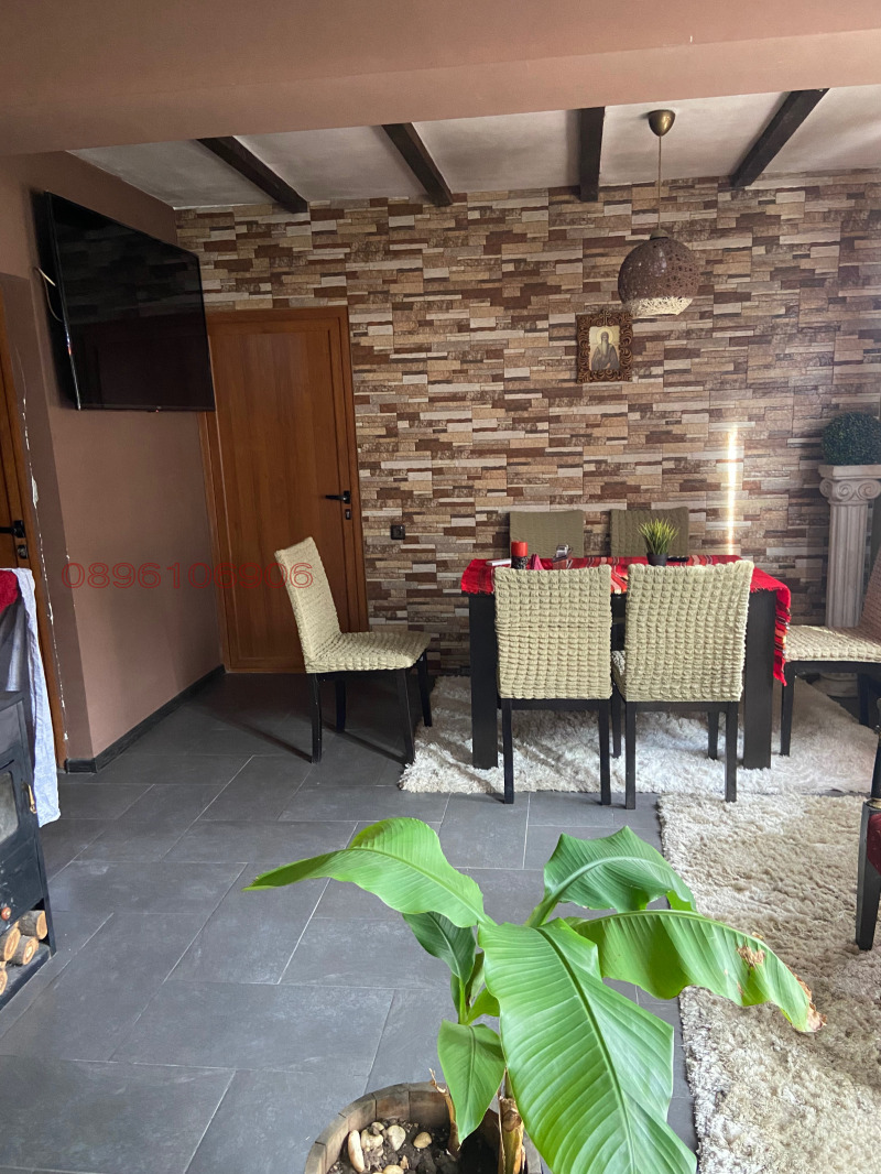 Продава ЕТАЖ ОТ КЪЩА, гр. Враца, Център, снимка 8 - Етаж от къща - 52782917