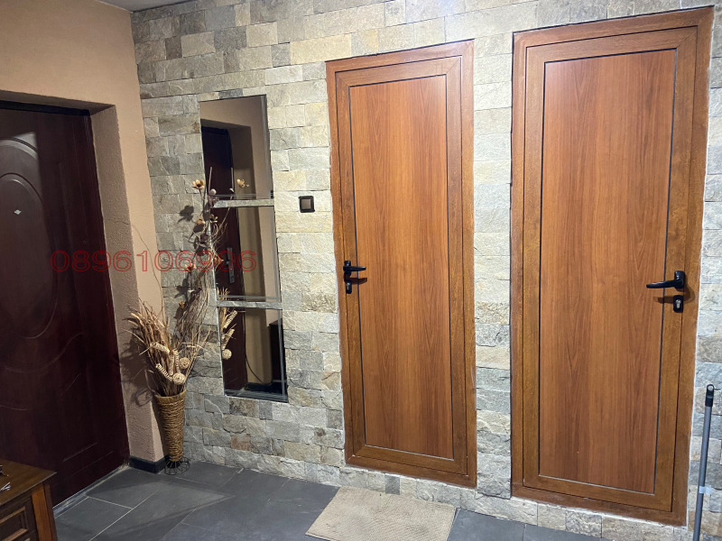 Продава ЕТАЖ ОТ КЪЩА, гр. Враца, Център, снимка 9 - Етаж от къща - 52782917