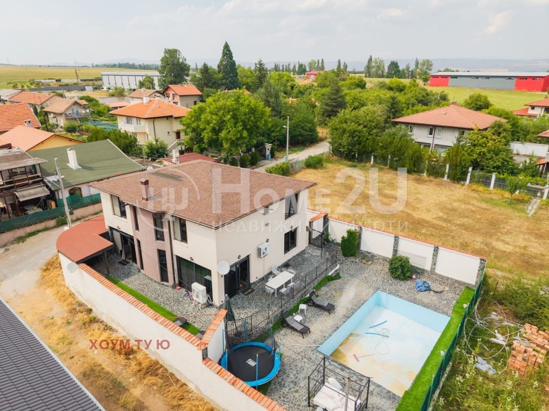 Продава  Къща област София , с. Пролеша , 253 кв.м | 81498469