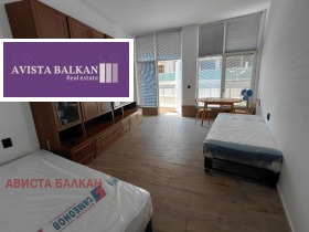 Продава 1-стаен
