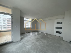 2 quartos Kiutchuk Parij, Plovdiv