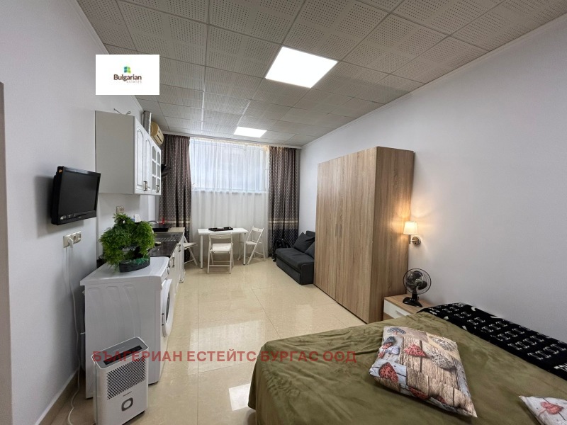 Myytävänä  Studio Burgasin alue , k.k. Slantšev brjag , 34 neliömetriä | 76780919 - kuva [3]