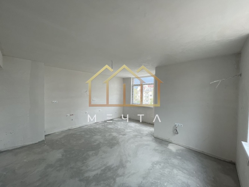 À venda  2 quartos Plovdiv , Kiutchuk Parij , 101 m² | 78704636 - imagem [2]