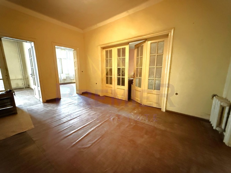 Продава  Многостаен, град София, Център •  659 900 EUR • ID 32166722 — holmes.bg - [1] 