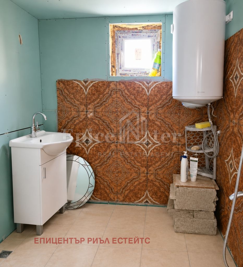 Продава КЪЩА, с. Ярджиловци, област Перник, снимка 11 - Къщи - 54936655