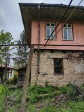 Продава КЪЩА, с. Беломъжите, област Габрово, снимка 2