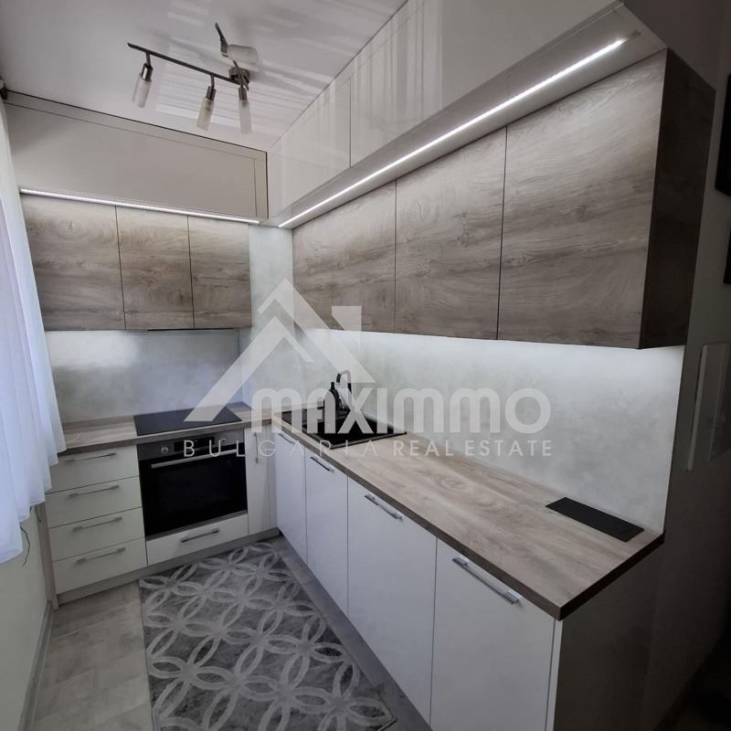 Продава  3-стаен град Варна , Възраждане 1 , 71 кв.м | 43577884