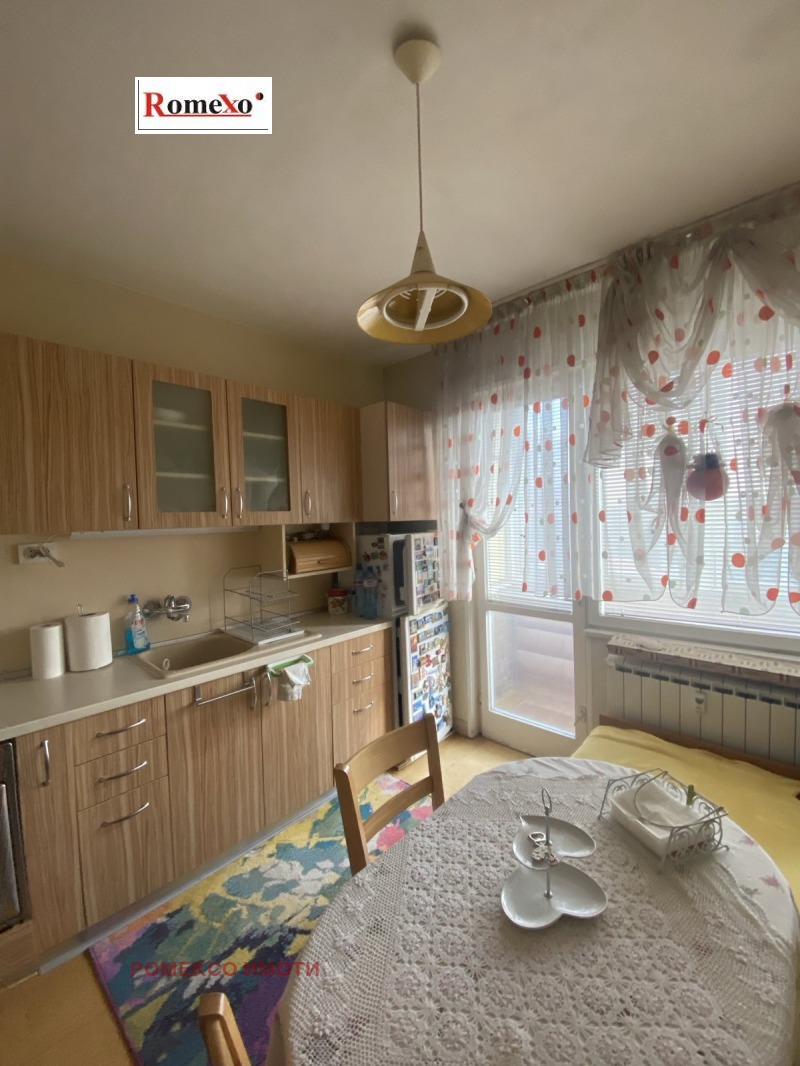 Продава 3-СТАЕН, гр. Пловдив, Кършияка, снимка 2 - Апартаменти - 53593489