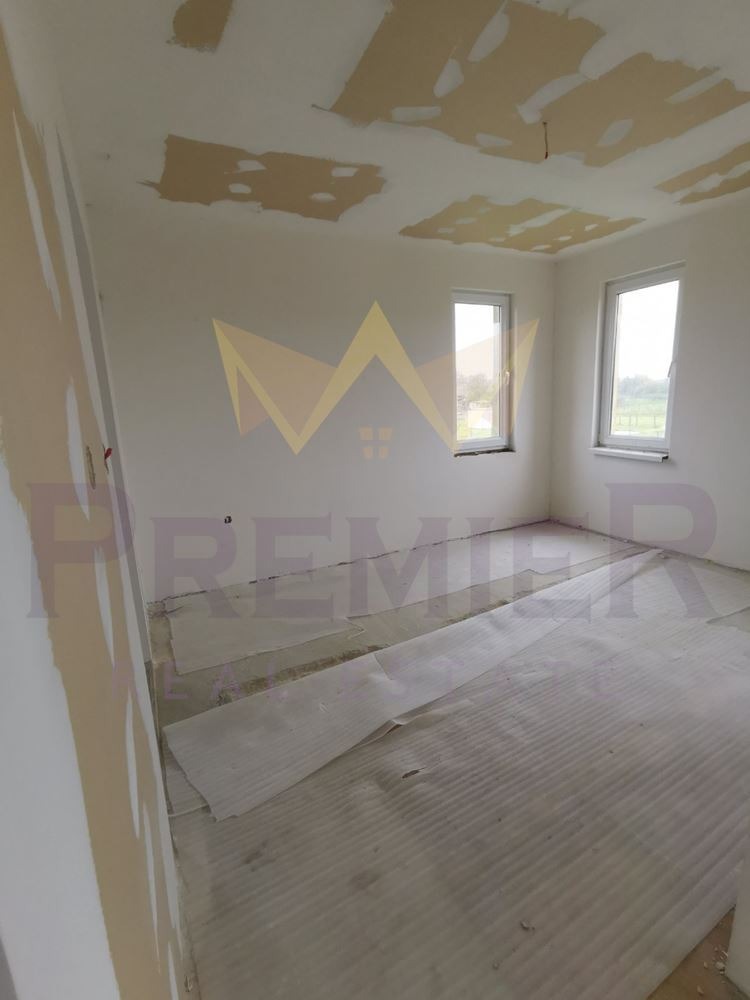 Продава 3-СТАЕН, с. Стражица, област Добрич, снимка 4 - Апартаменти - 55360349