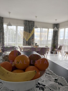 Продава  Къща, гр. Бяла