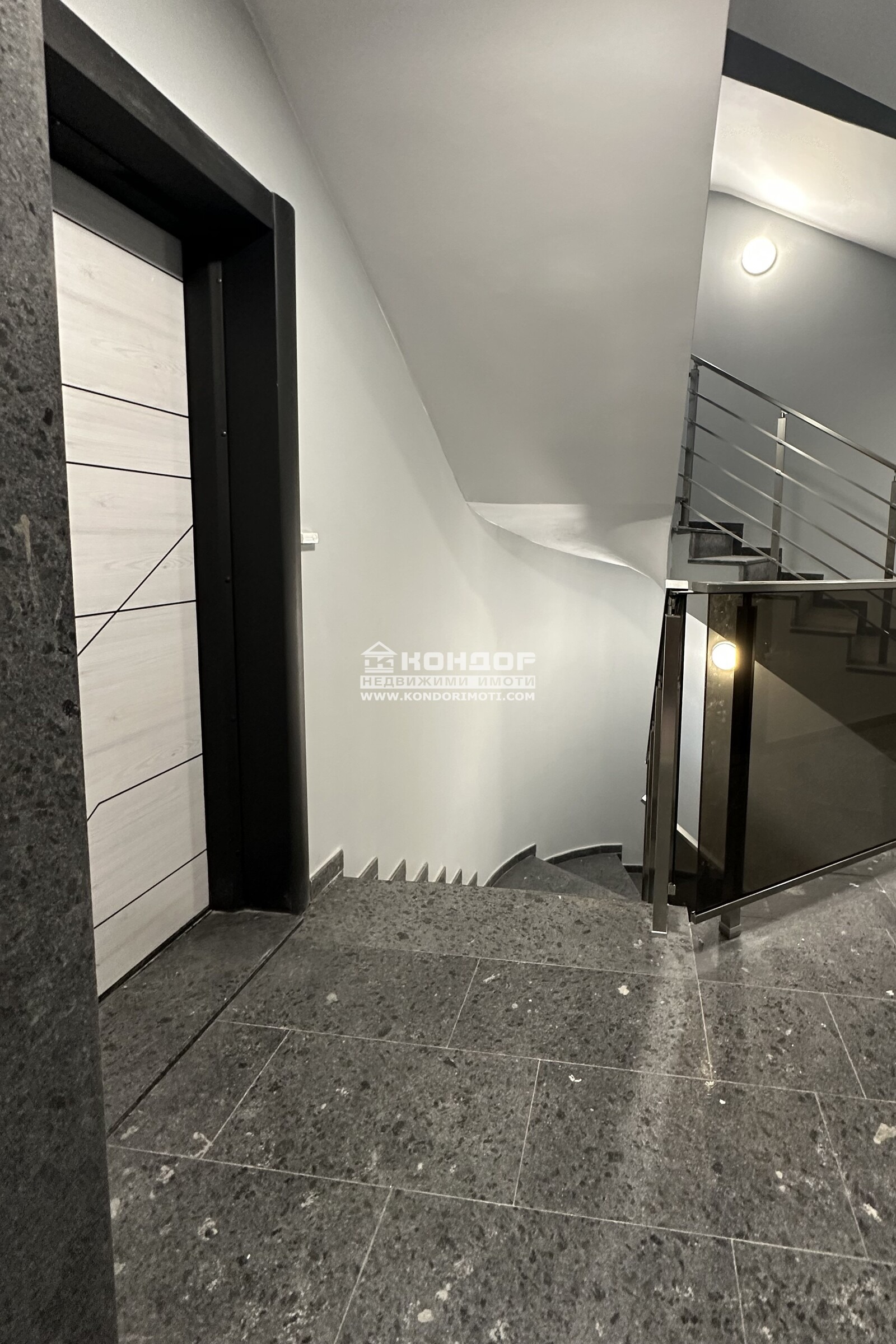 Продава 3-СТАЕН, гр. Пловдив, Кършияка, снимка 8 - Апартаменти - 50861740