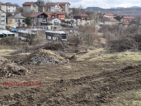 Οικόπεδο Τεβα, Περνηκ 1