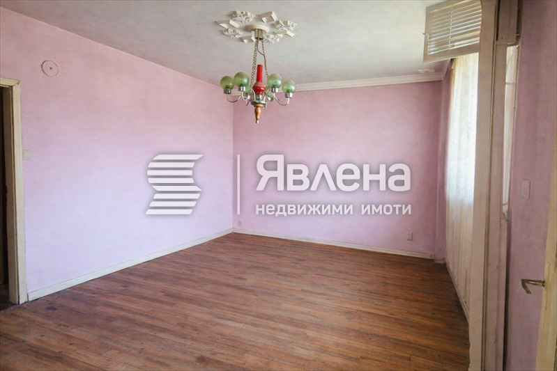 Продава ЕТАЖ ОТ КЪЩА, гр. Пловдив, Коматево, снимка 3 - Етаж от къща - 55327922