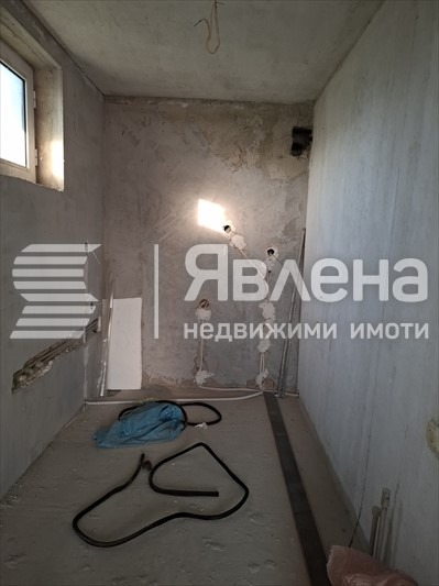 Продава КЪЩА, с. Оброчище, област Добрич, снимка 14 - Къщи - 55905595