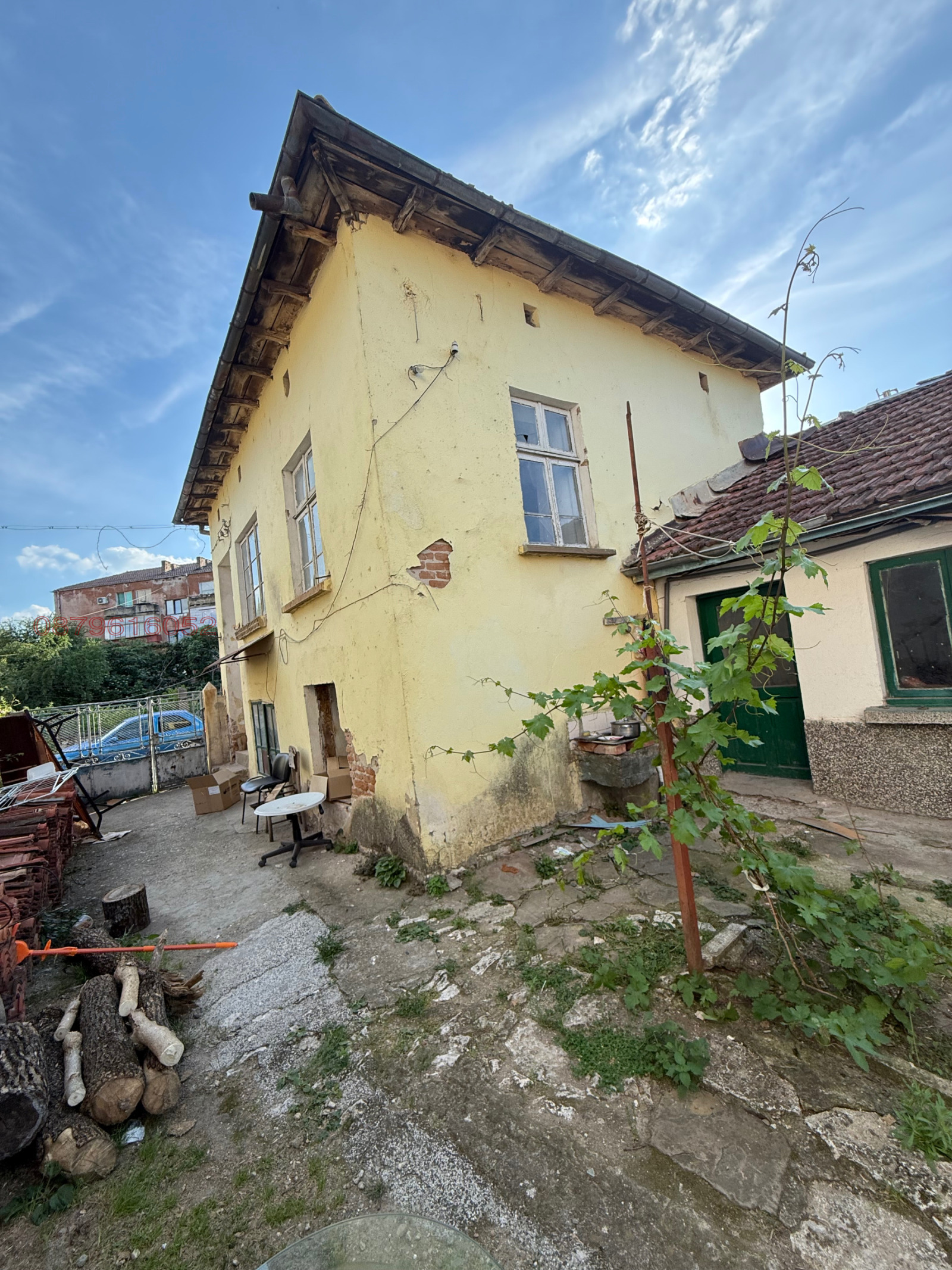 Продава КЪЩА, гр. Луковит, област Ловеч, снимка 2 - Къщи - 54822087