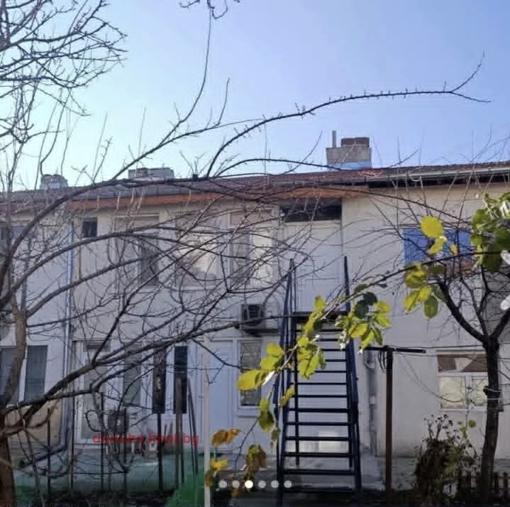 Продава ЕТАЖ ОТ КЪЩА, гр. Русе, Широк център, снимка 5 - Етаж от къща - 54525218