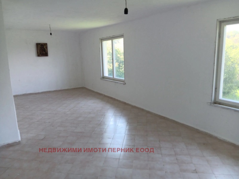 Продава  Къща област Перник , с. Бабица , 142 кв.м | 97532900 - изображение [2]