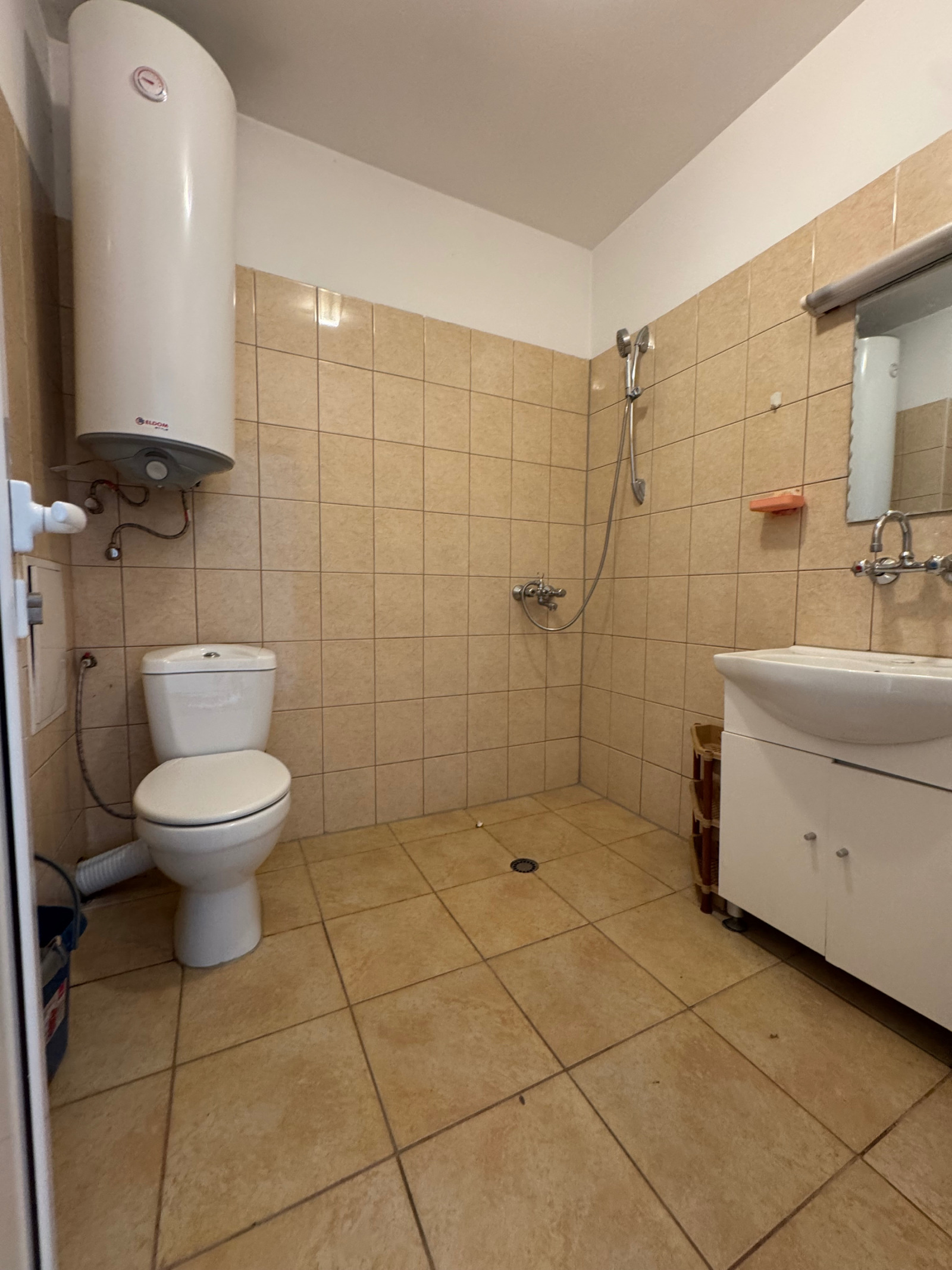 Продава 3-СТАЕН, гр. Велико Търново, Център, снимка 15 - Апартаменти - 55104129