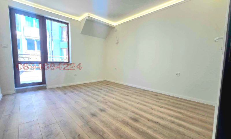 Продава  1-стаен град Варна , Цветен квартал , 25 кв.м | 64264001 - изображение [2]