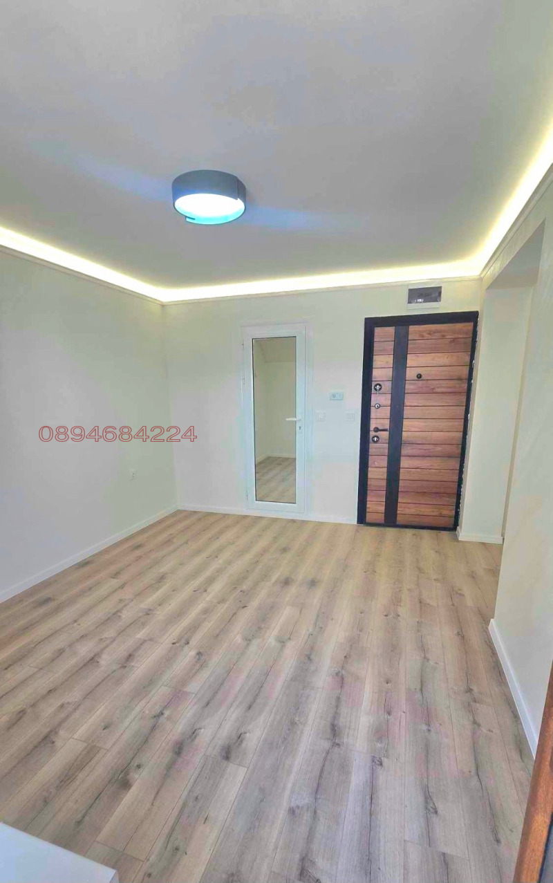 Продава  1-стаен град Варна , Цветен квартал , 25 кв.м | 64264001 - изображение [3]