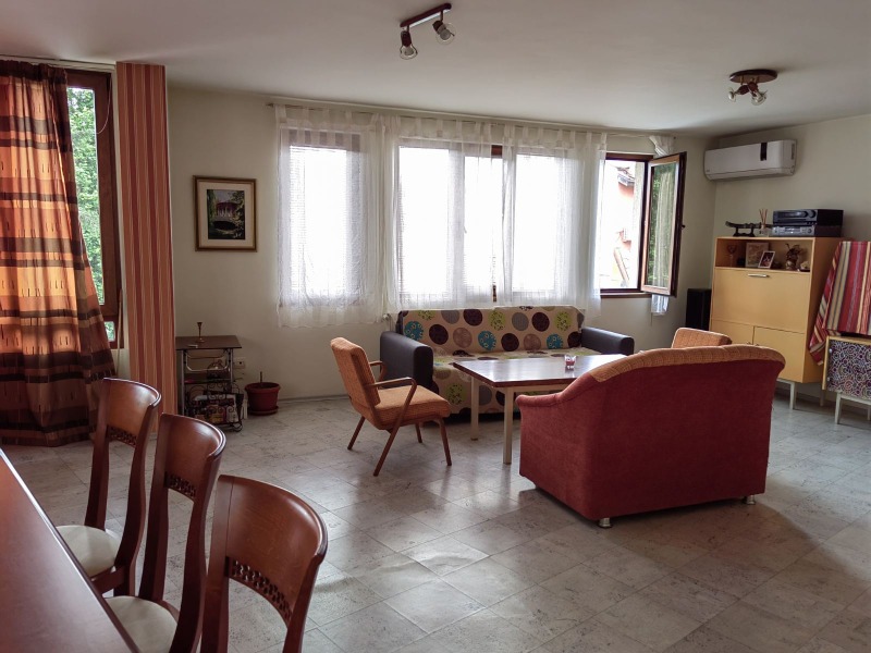 Na prodej  3+ ložnice Pazardžik , Centar , 137 m2 | 11103127 - obraz [4]