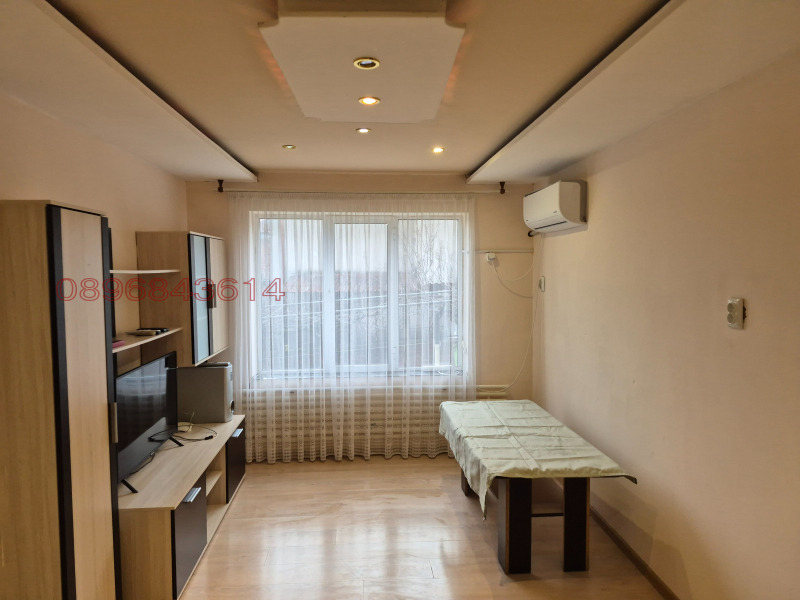 Продава КЪЩА в област Стара Загора, гр. Гълъбово - 210 кв.м / 43 000 € » 84 100.69 лв.