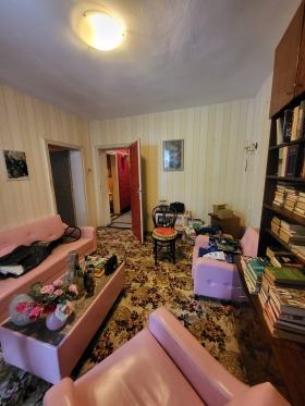 3 chambres 9-ti kvartal, Pleven