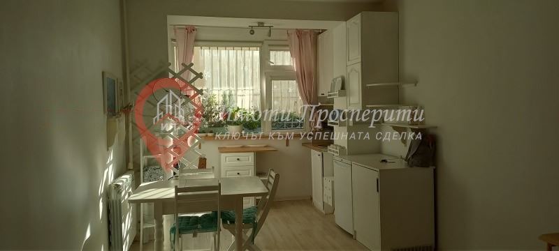 Продава 3-СТАЕН, гр. София, Света Троица, снимка 2 - Aпартаменти - 47750265