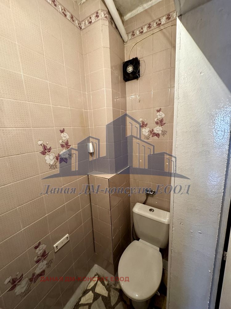 Myytävänä  3 makuuhuonetta Šumen , Tsentar , 120 neliömetriä | 63213492 - kuva [2]