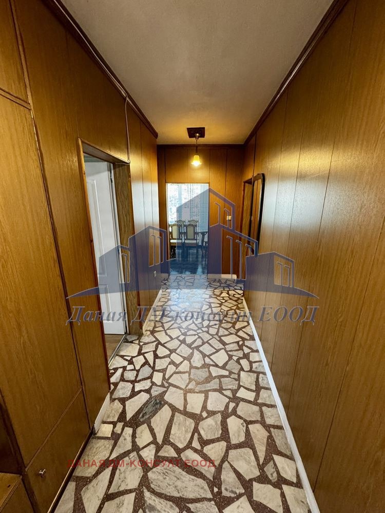 Myytävänä  3 makuuhuonetta Šumen , Tsentar , 120 neliömetriä | 63213492 - kuva [7]