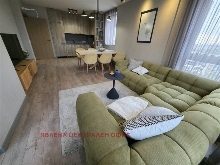 Продава 4-СТАЕН, гр. София, Дружба 2