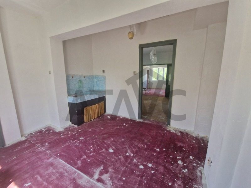 Продава  Къща област Пловдив , с. Първенец , 151 кв.м | 15406085 - изображение [8]
