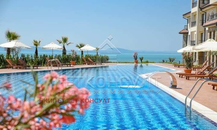 À vendre  Studio Bourgas , Sarafovo , 38 m² | 53067401