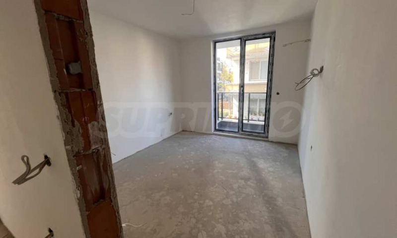 Продава 2-СТАЕН, гр. Бургас, Сарафово, снимка 3 - Апартаменти - 51407762