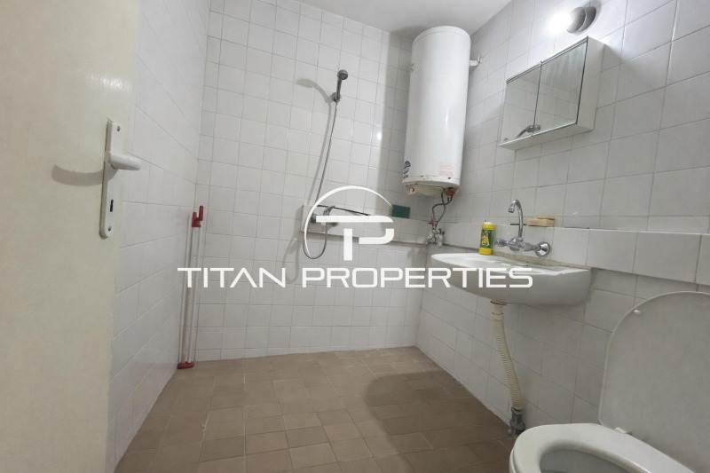 Продава 3-СТАЕН, гр. Пловдив, Център, снимка 4 - Апартаменти - 52837577