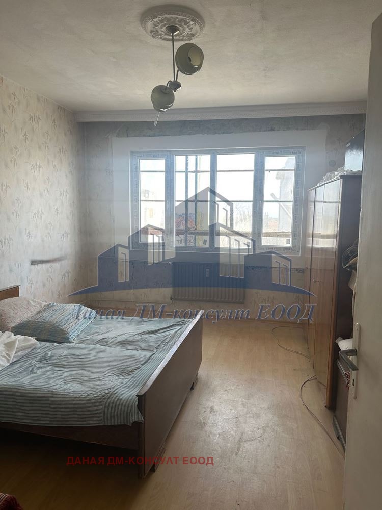 Продава 4-СТАЕН, гр. Шумен, Добруджански, снимка 11 - Апартаменти - 54050952