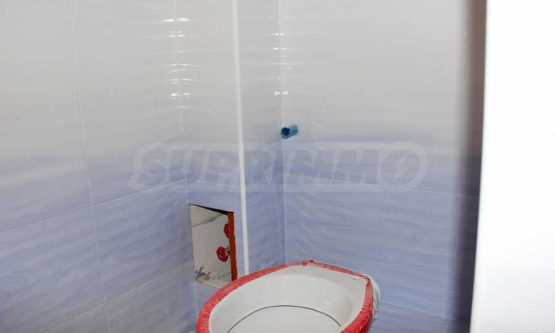 Продава КЪЩА, гр. Балчик, област Добрич, снимка 12 - Къщи - 52477616