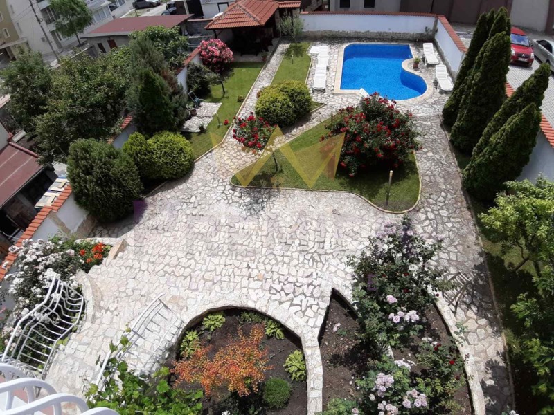 Продава КЪЩА, гр. Бургас, Сарафово, снимка 3 - Къщи - 53364891