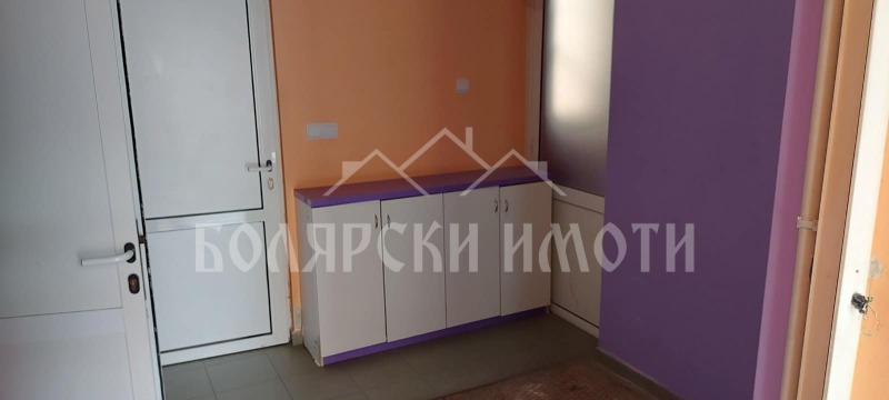 Продава МАГАЗИН, гр. Велико Търново, Център, снимка 4 - Магазини - 49073960