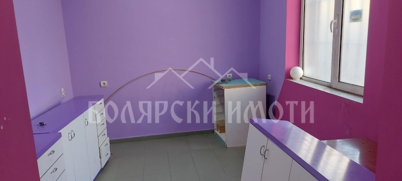 Продава МАГАЗИН, гр. Велико Търново, Център, снимка 3 - Магазини - 49073960