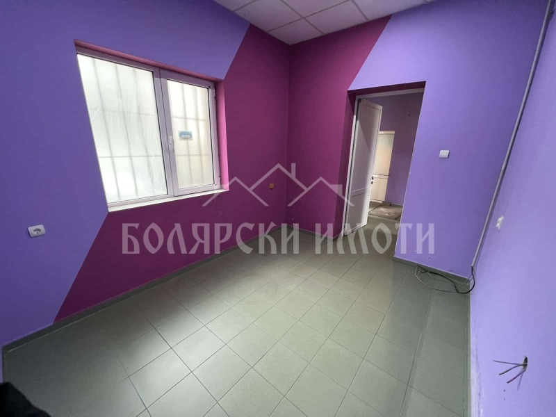 Продава  Магазин град Велико Търново , Център , 130 кв.м | 23135864 - изображение [3]