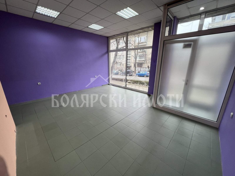 Продава  Магазин град Велико Търново , Център , 130 кв.м | 23135864