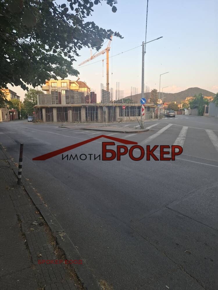 Продава  Магазин град Сливен , Център , 150 кв.м | 60421659 - изображение [2]