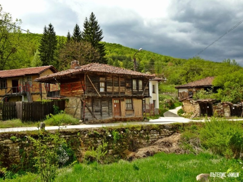 Продава ПАРЦЕЛ, с. Свежен, област Пловдив